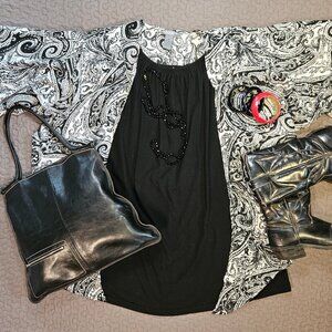 Graphic Black And White Kimono Style Wrap